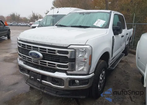 2025 Ford F-250 Xlt из США, поврежденный, VIN 1FT7W2BT6SEC34648
